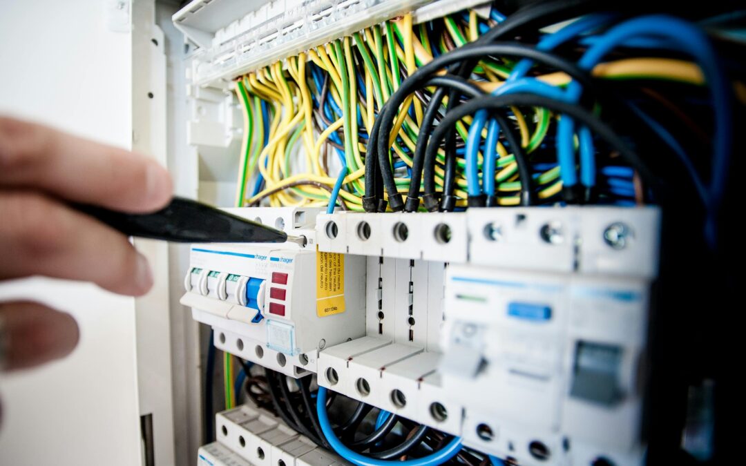 La revisió de la instal·lació elèctrica en una comunitat de propietaris